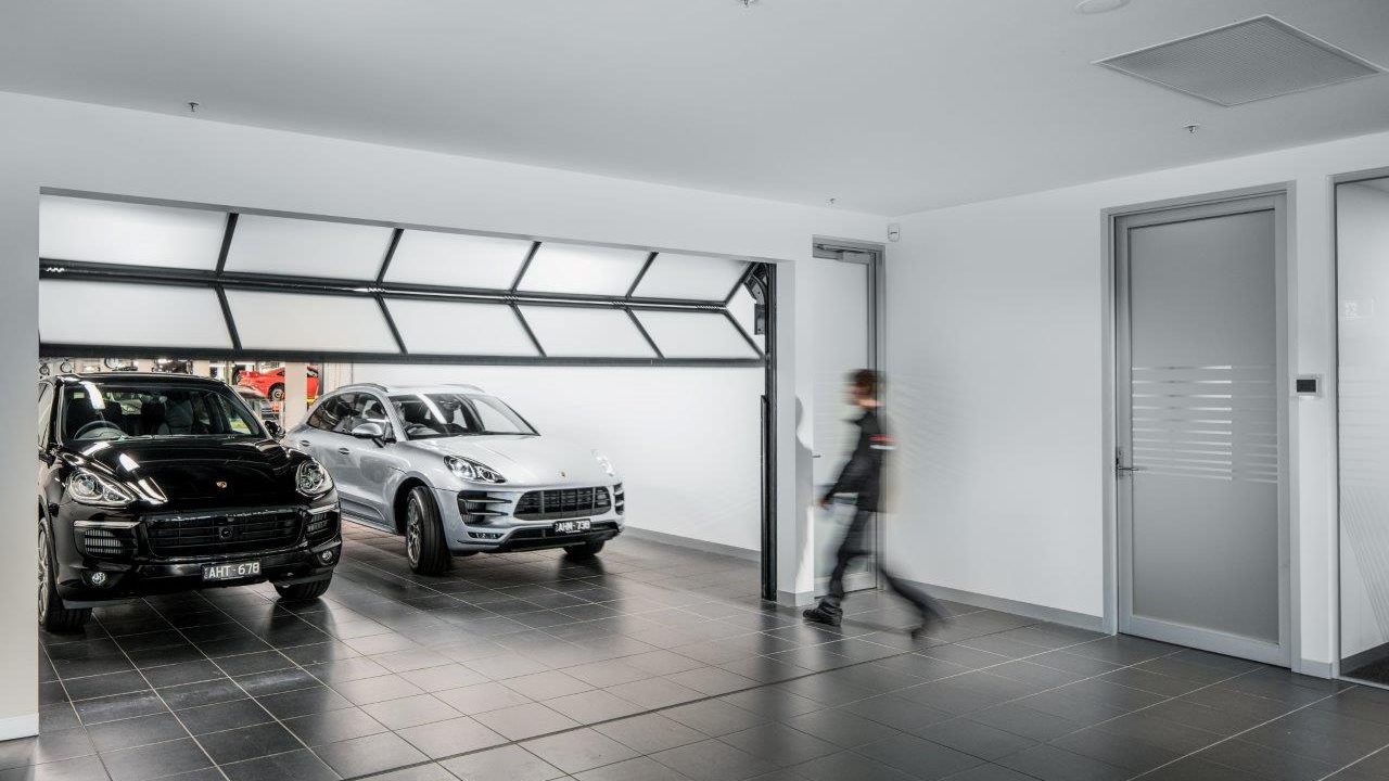 Roll-Up Garage Doors