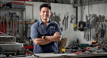 Rekomendasi Tools dan Hardware Terbaik untuk Perawatan Sistem Pintu Garasi Engineering