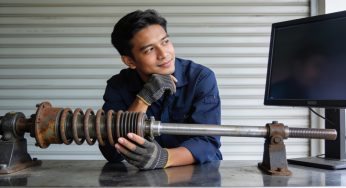Di Balik Ketangguhan Pintu: Analisis Komponen Engineering Pintu Garasi